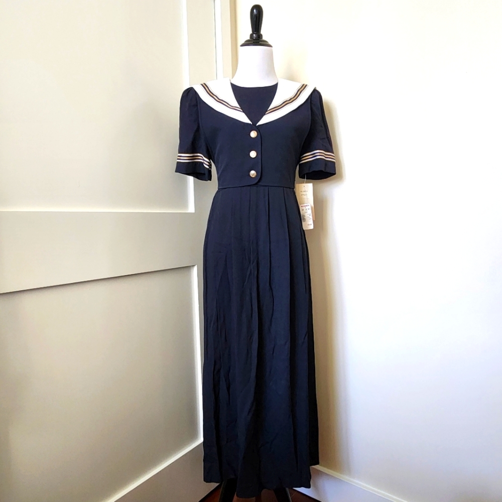 NWT Vintage JBS Navy blue/white/gold sailor maxi short-sleeved dress. Size 4P.